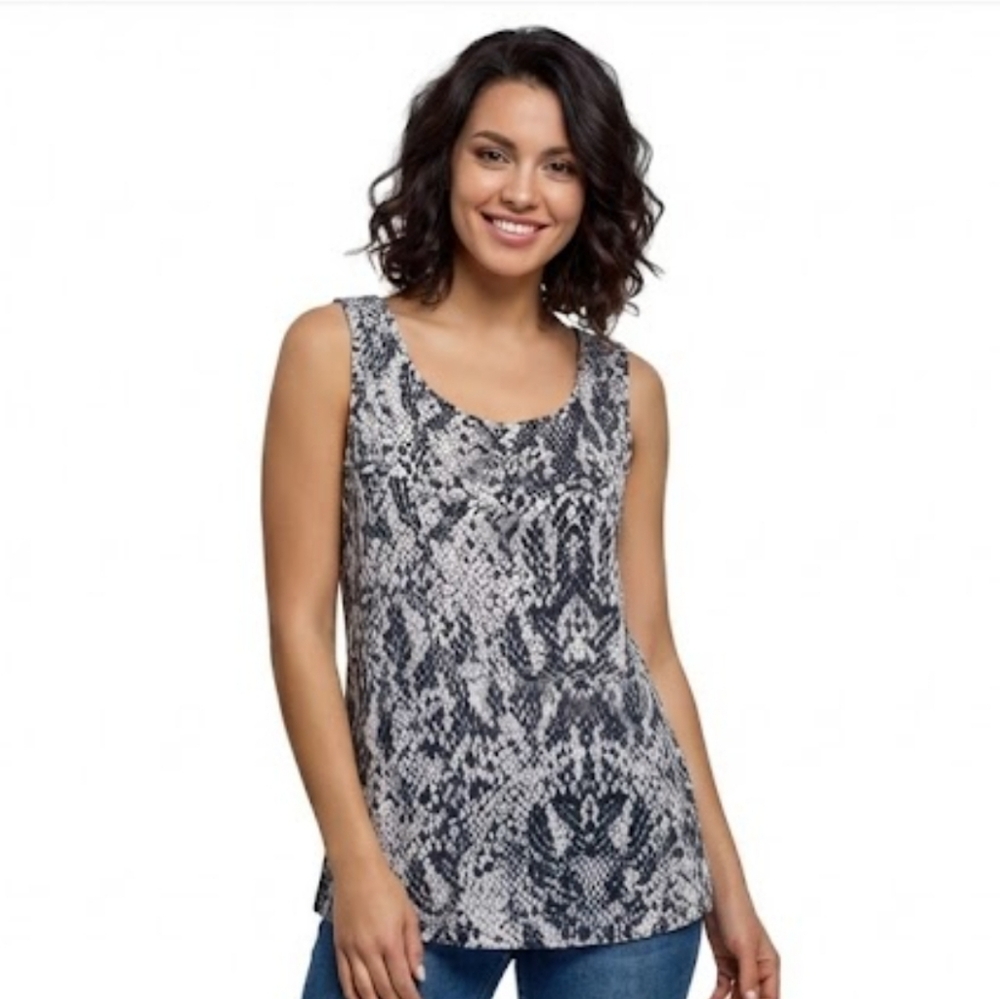 Reitmans snake skin sleeveless top, casual top, Workwear, size S